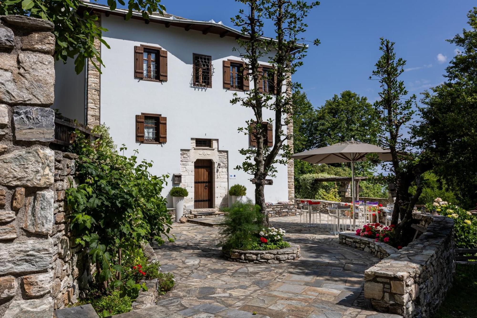 Mountain'S Secret Hotel Mouresi Exterior photo